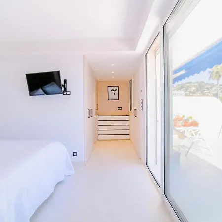 شقة 2p Avec Terrasse Vue & Parking, 2min Des Plages - 2p Avec Terrasse Vue & Parking, 2min Des Plages Mae-2063