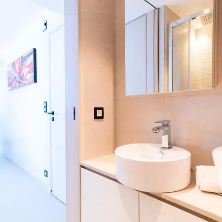 2p Avec Terrasse Vue & Parking, 2min Des Plages - 2p Avec Terrasse Vue & Parking, 2min Des Plages Mae-2063 شقة