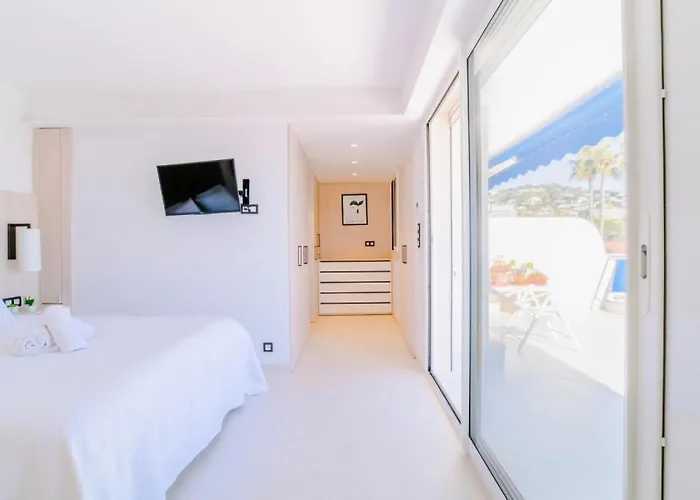 شقة 2p Avec Terrasse Vue & Parking, 2min Des Plages - 2p Avec Terrasse Vue & Parking, 2min Des Plages Mae-2063