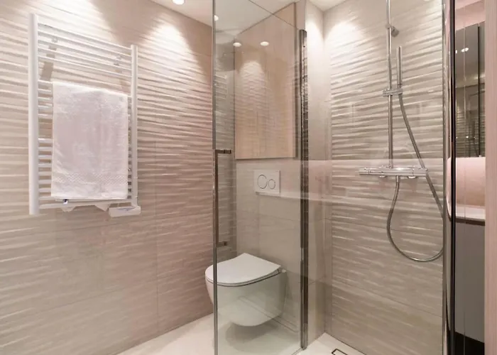 2p Avec Terrasse Vue & Parking, 2min Des Plages - 2p Avec Terrasse Vue & Parking, 2min Des Plages Mae-2063